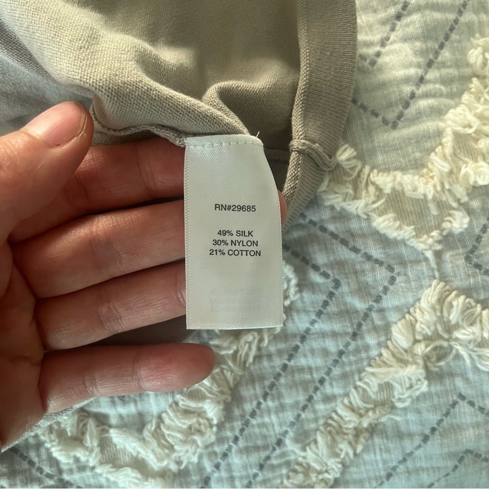 Pendleton Silk Blend Mock‎ Neck Sweater – Neutral Taupe, Size L 49% Silk - Picture 5 of 7
